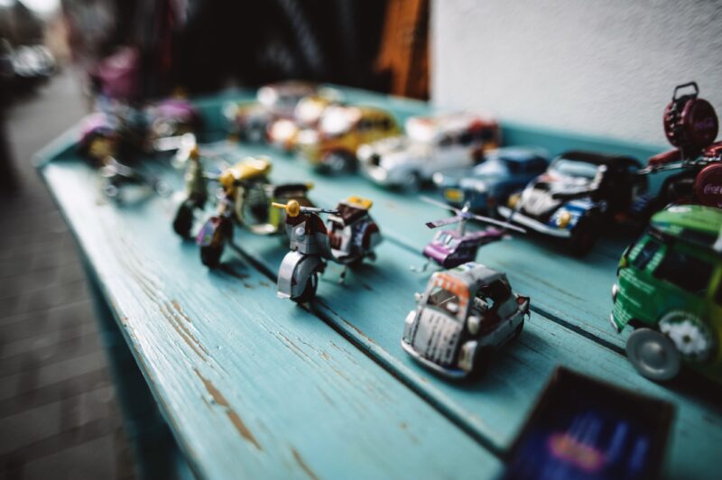 miniature di moto e auto fatte a mano